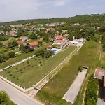 Апартаменты Marendic Obrovac Sinjski
